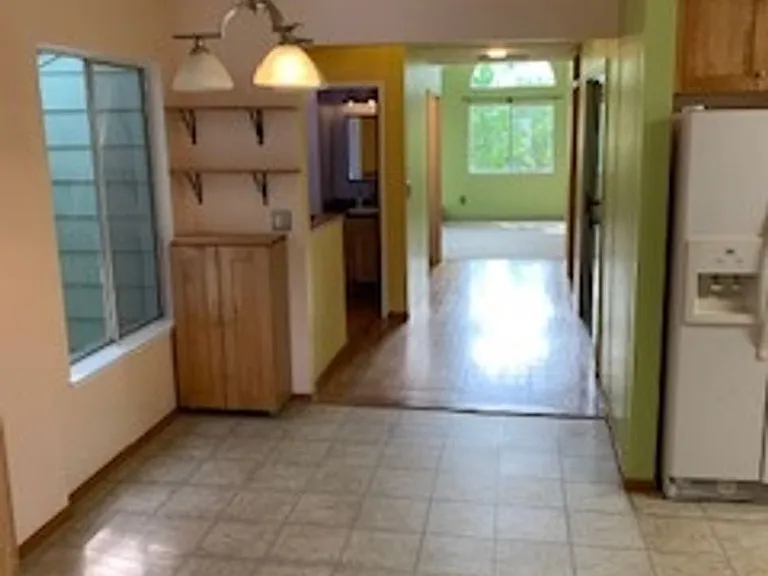 357 Lee St — Photo 8