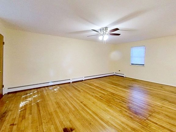 3rd image of 6105 Spencer Ave #3