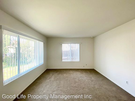 2nd image of 9125 Kensett Pl