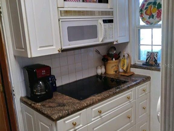 5th image of 540 E George Ave