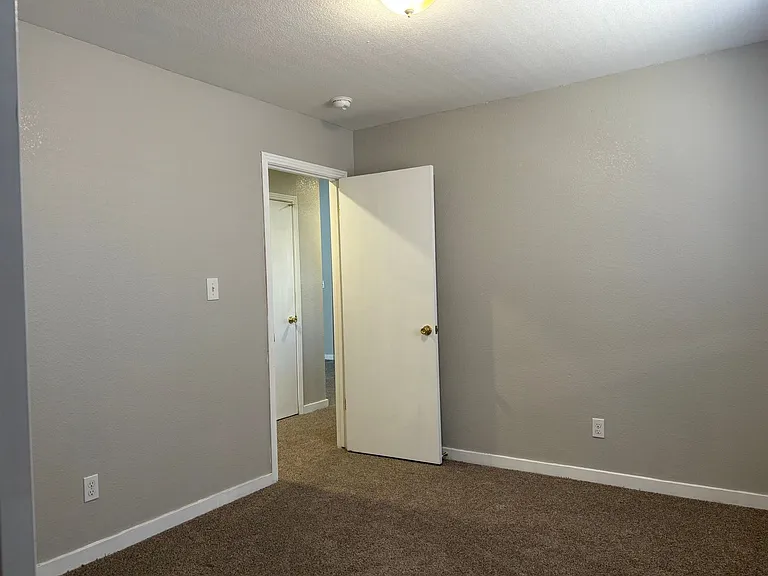 4436 N Wheeler Ave — Photo 9
