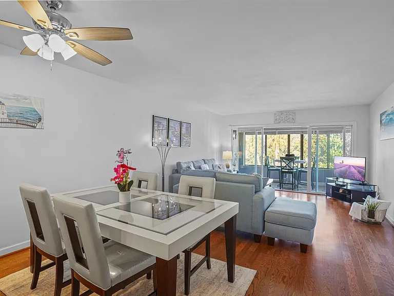 1750 Belleair Forest Dr #C20 — Photo 3