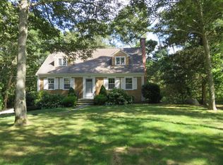 127 Quaker Rd, Falmouth, MA 02540