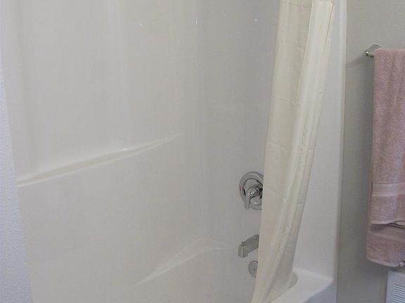 4th image of 5022 212th St SW APT C