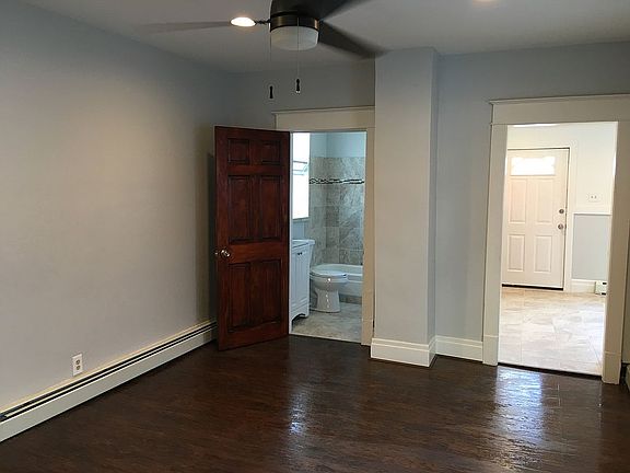 5th image of 300 Plymouth Ave
