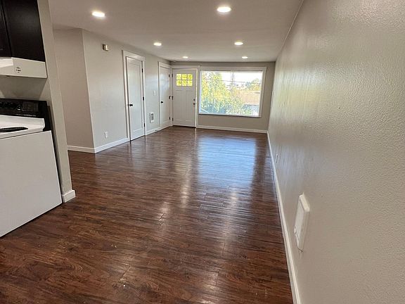 5th image of 1741 Houston Ave