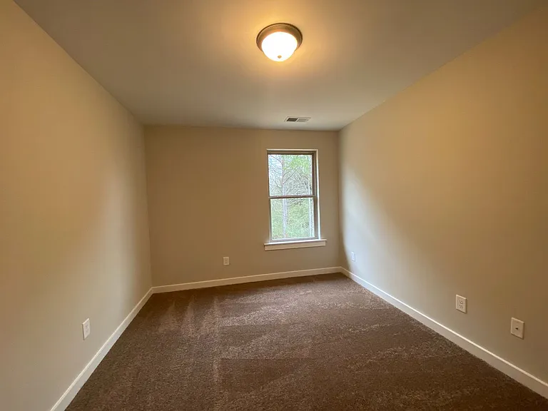 7950 Saint James Dr — Photo 27