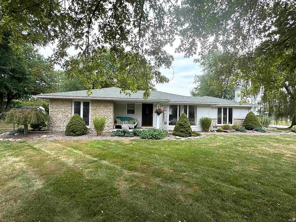 1st image of 700 W Annie Dr