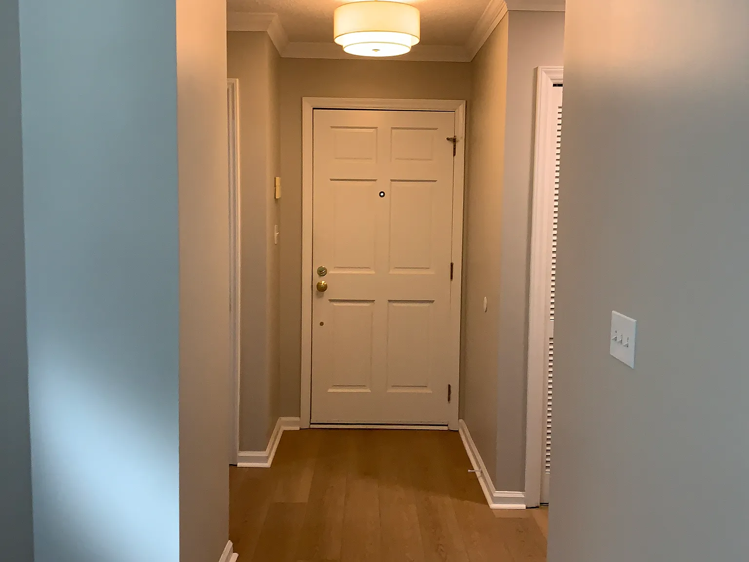 2 bed, 1128 sqft, $1,800 — Photo 4