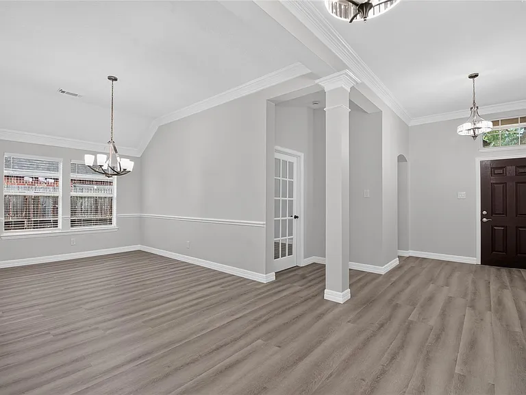6706 Paigetree Ln — Photo 8