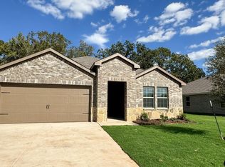 1010 River Oaks Ln, Chandler, TX 75758