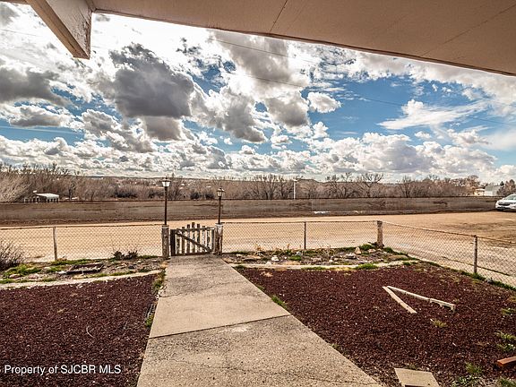 4th image of 1505 Riverview Ave