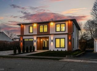 44 Hoffman Ave, Rochelle Park, NJ 07662