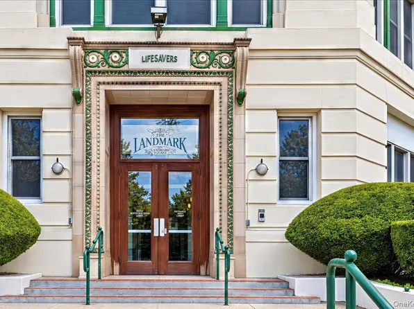 1 Landmark Square #213, Port Chester, NY 10573