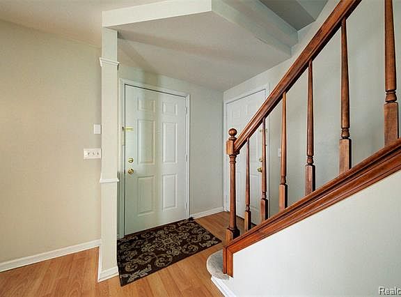 5th image of 3028 Turnberry Ln