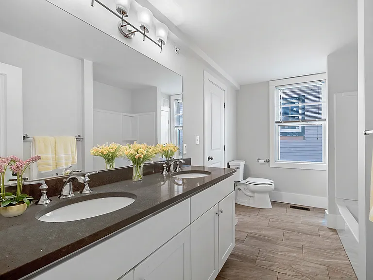 11 Forrester St #1B — Photo 8
