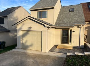 3464 Tates Creek Ln, Lexington, KY 40517