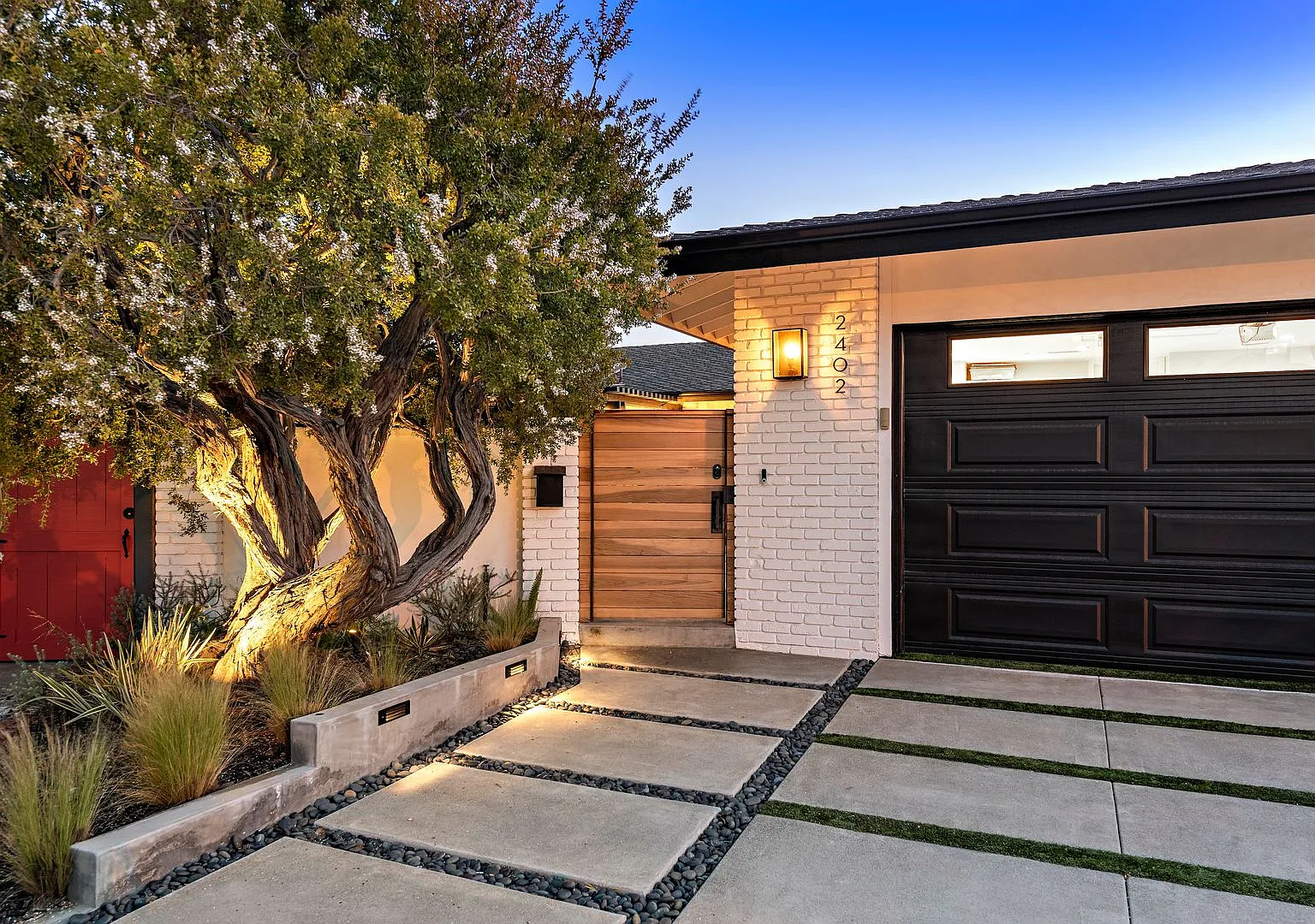 2402 Calle Madiera — Photo 2