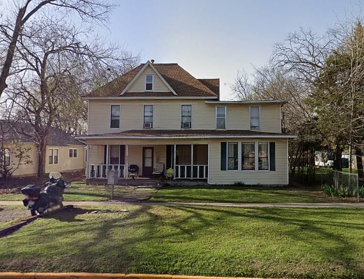 1st image of 521 W Symmes St