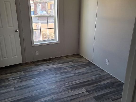 3rd image of 33 Claroma St #10CMT