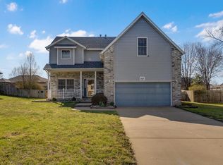 207 N Meadow Street, Nixa, MO 65714