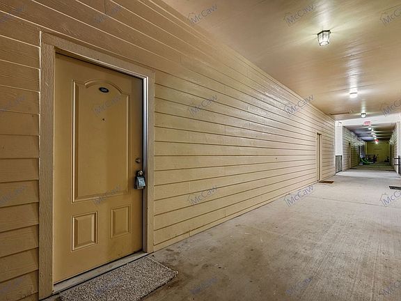 4th image of 301 County Road 207 Unit 1205