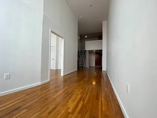 Rented by The InHouse Group | media 15