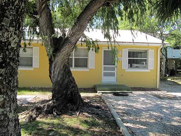 2 bed, 1500 sqft, $2,000 — Photo 1