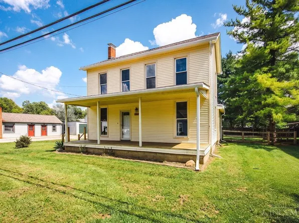 1732 Sample Rd, Oxford, OH 45056