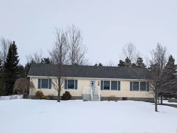 6729 Lorraine St, Marlette, MI 48453
