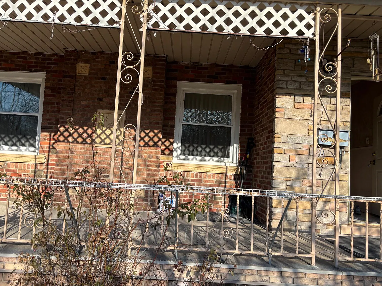 5 bed, 2650 sqft, $2,000 — Photo 2