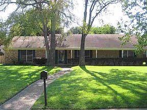 1st image of 5215 Briar Cove Dr