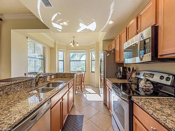 4th image of 9719 Acqua Ct Unit 213