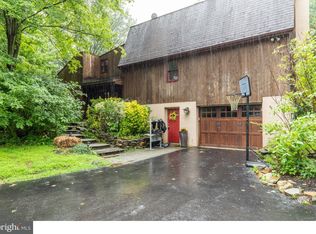 1558 Meadow Ln, Glen Mills, PA 19342