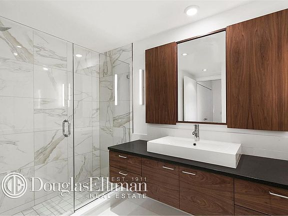 3rd image of 520 W 22nd St APT 2