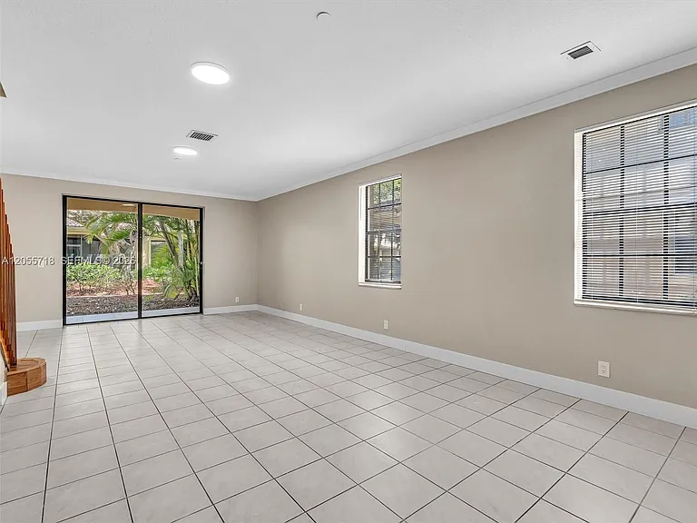 4283 Vineyard Cir #4283 — Photo 15