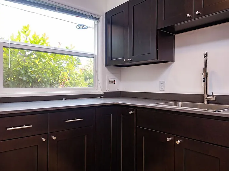 The Waverleigh Apartments — Photo 10
