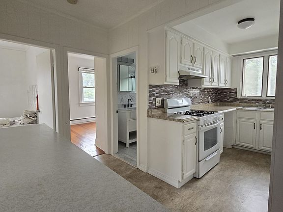 3rd image of 456 Sharon Street # Fl 2nd