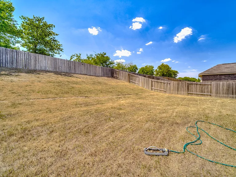 4517 Shy Creek Ln — Photo 31