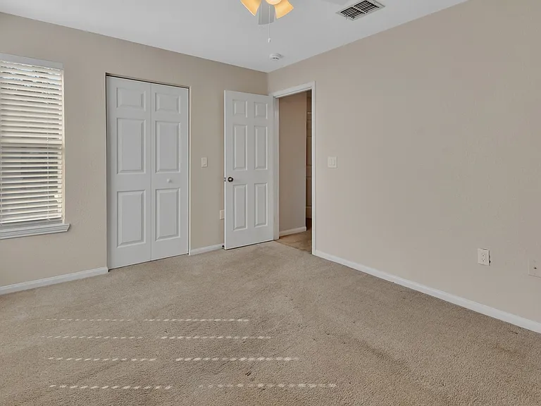 940 Village Trl #4-207 — Photo 7