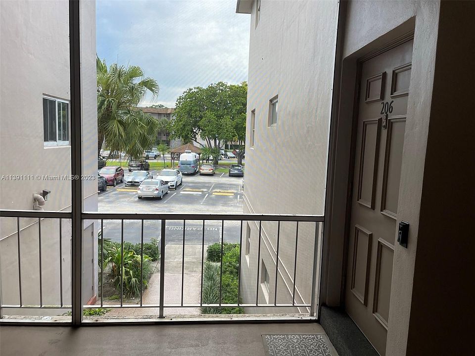 1st image of 2471 SW 82nd Ave APT 206