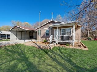 346 Spring Valley Cir, Azle, TX 76020