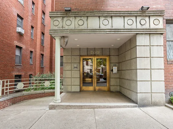 205 West 95th Street 3B image 11 of 12
