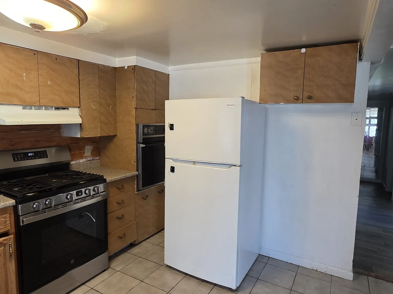 2 bed, 944 sqft, $1,500 — Photo 2