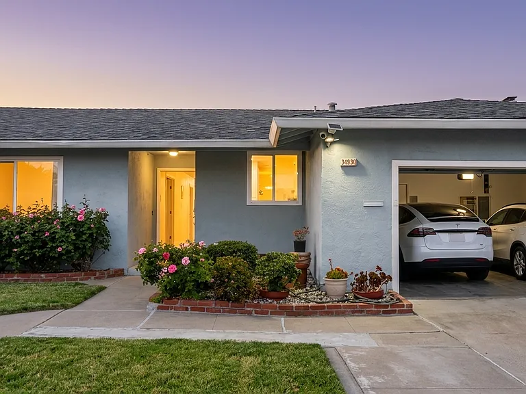 34930 Roberts St — Photo 15