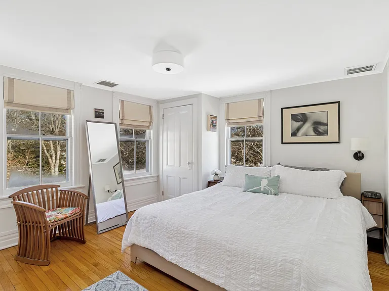 102 W Tiana Rd — Photo 25