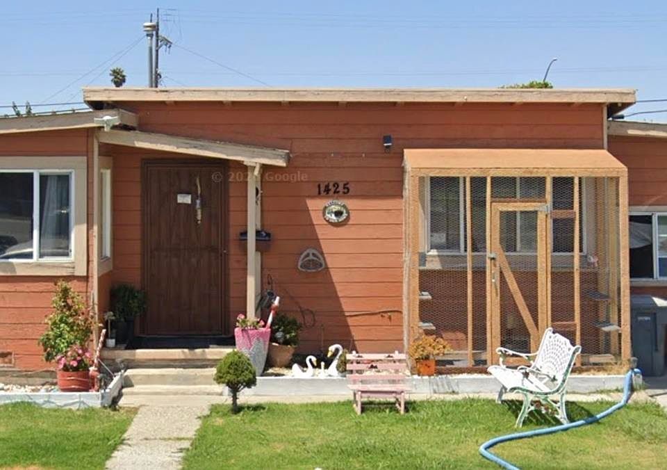 2nd image of 1425 E Alisal St