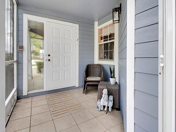 2nd image of 5272 Buckhead Circle #1010