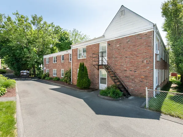 40 Irving St #1C, Waterbury, CT 06710