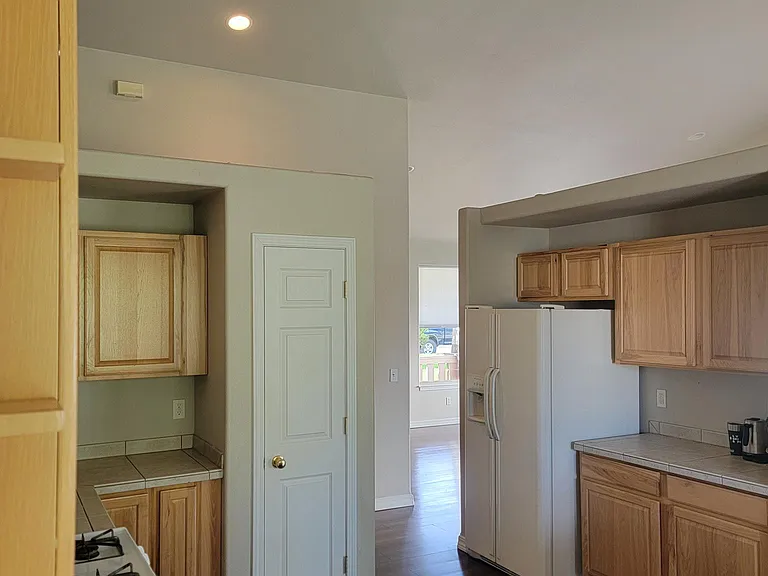 2959 Oliver St — Photo 6